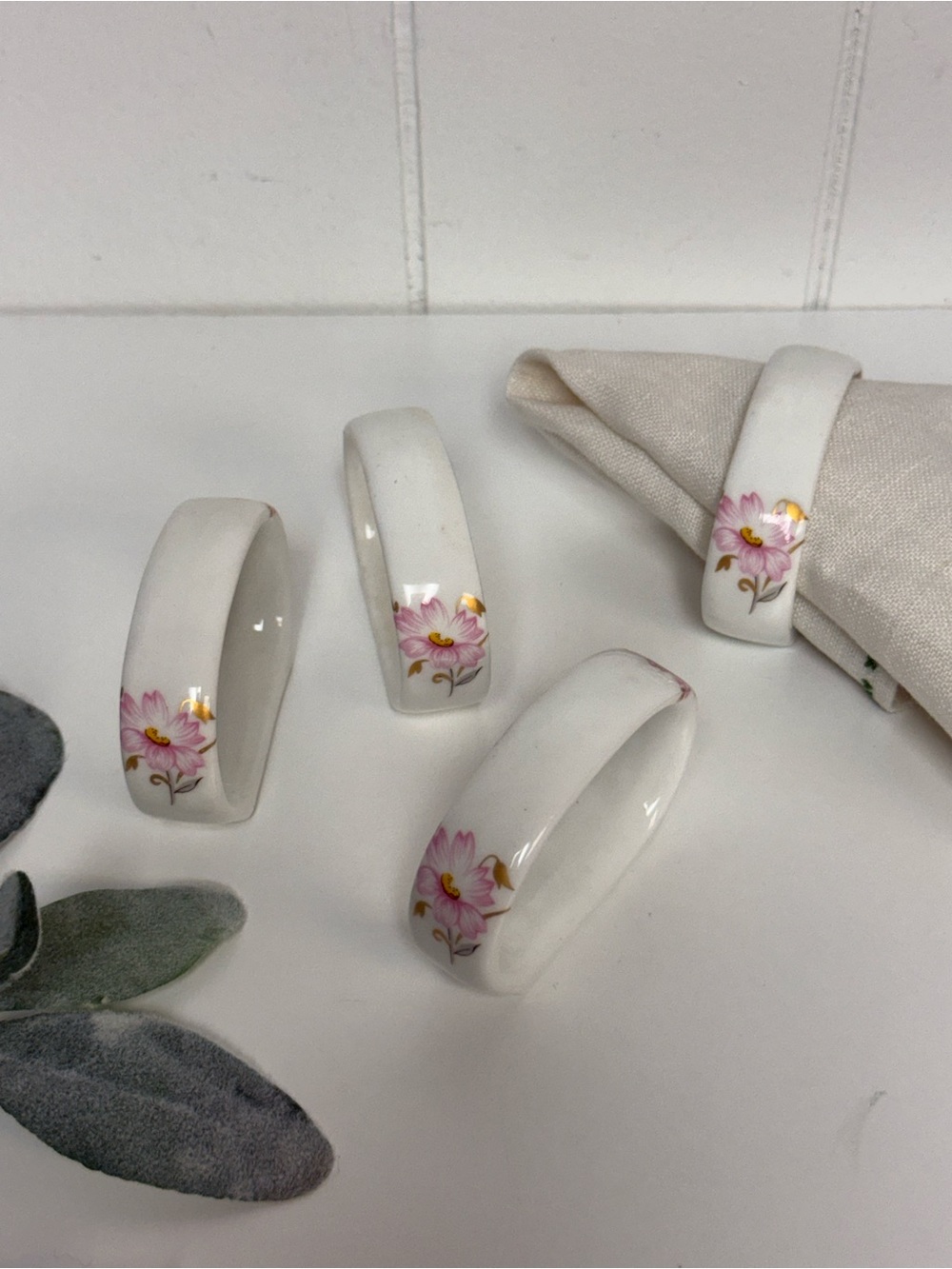 Vintage Porcelain Floral Napkin Rings (Set of 4) Cottagecore Coquette Shabby